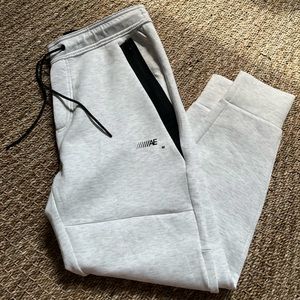 American Eagle Active 24/7 Jogger